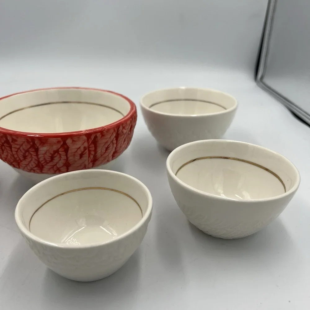 Anthropologie Owl Nested Measuring Cups Ceramic Hand‎ Painted Red Scarf